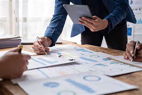 Collaborative Work Examples 的图像结果