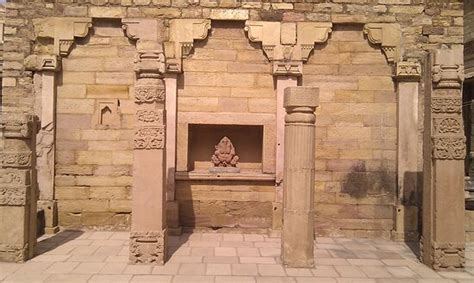Gujari Mahal Archaeological Museum (Gwalior) - 2020 What to Know Before ...
