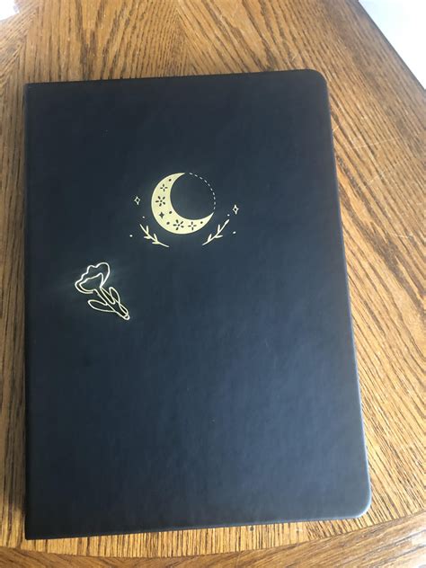 Black paper notebook : notebooks