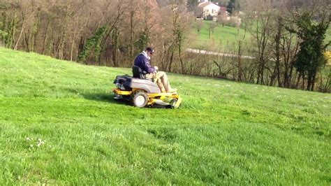 CUB CADET RZT50   Trattorino tosaerba raggio zero a leve  