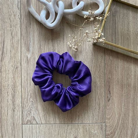 Chouchou en satin violet Sabrina | E-shop Violette & Rose