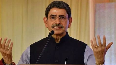 TN Governor RNRavi: உரையை வாசிக்காமல் சட்டப்பேரவையில் இருந்து புறப்பட்ட ...