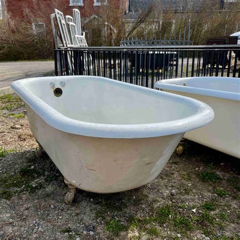 Antique Clawfoot Tub - 5 foot - Historic House Salvage