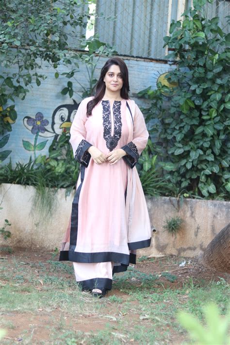 Kantha Elegance Long Kurta Set - Light Peach – Label DKI