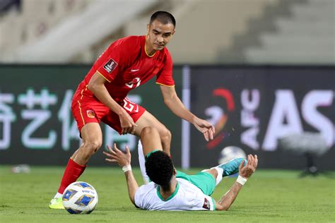 足球——世界杯预选赛：中国对阵沙特|足球|中国队|中国_新浪新闻