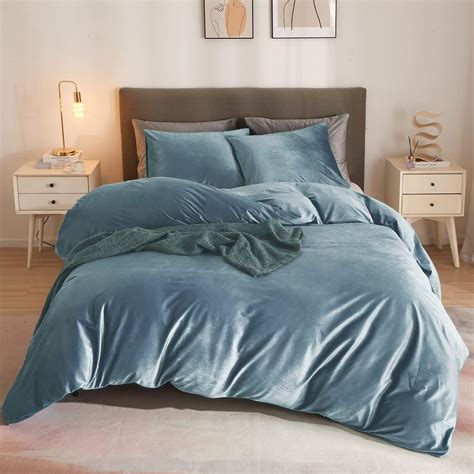 Amazon.com: HYBD Velvet Duvet Cover Set Queen Size - Blue Duvet Covers ...
