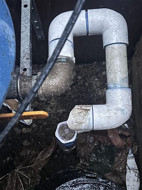 Broken Pipe Repair : r/Plumbing