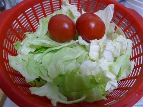 清炒西红柿圆白菜的做法_清炒西红柿圆白菜怎么做_美食杰