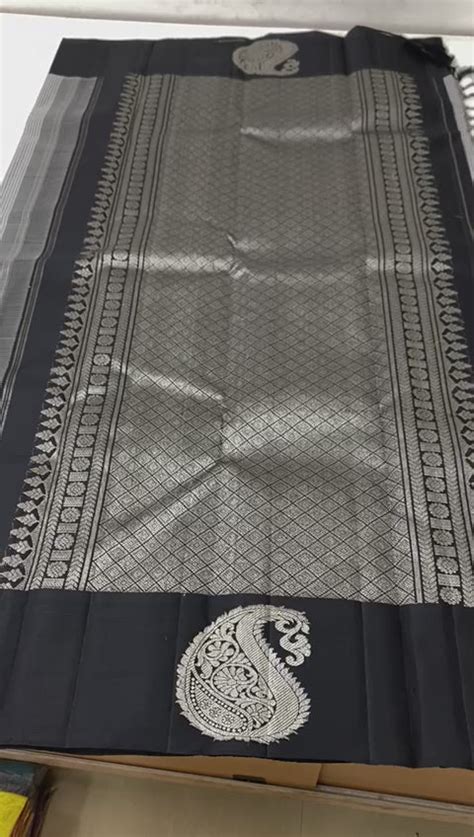 Classic Black Mini Checked Kanchipuram Silk Saree With Silver Zari Bor