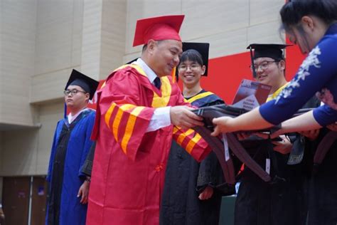 国际在线：黄冈师范学院举行2023届毕业典礼暨学位授予仪式