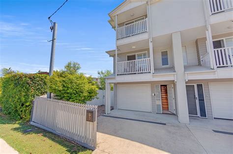 5 Crump Street, Holland Park West QLD 4121 | Domain