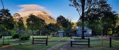 TUCKEROO COTTAGES & GARDENS (Rathdowney) - Cottage Reviews, Photos ...