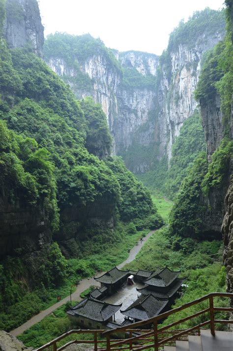【携程攻略】重庆武隆喀斯特旅游区景点,非常美的地貌，天生三桥连起来真的很像一个大的天坑，峡谷瀑布，景色…