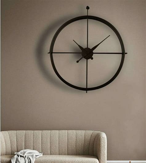 Central Metal Wall Clock – Creator Handicrafts