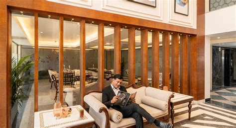 FOXTRAIL, SECTOR 42 - AM HOTEL KOLLECTION (Gurugram (Gurgaon)) - Hotel ...