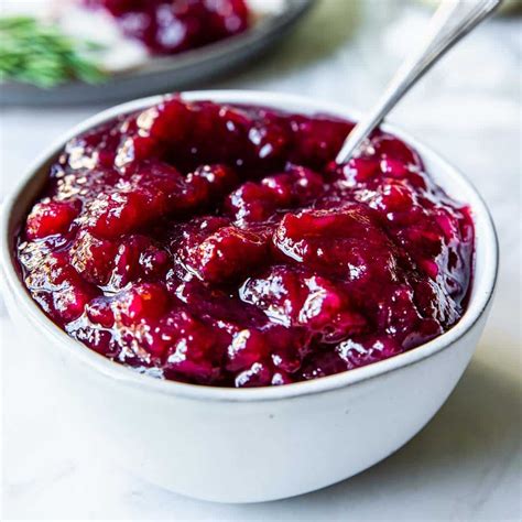 Old Fashioned Cranberry Relish Recipe (+ Video) - Mom's Dinner