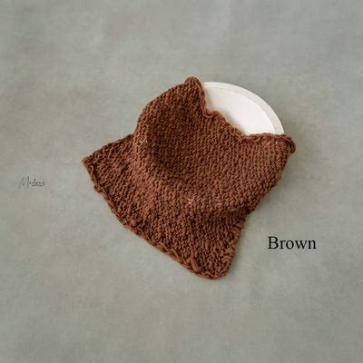 Furs & Layers – Madras Prop Store