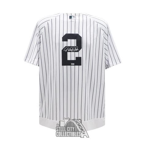 Derek Jeter Baseball 的图像结果