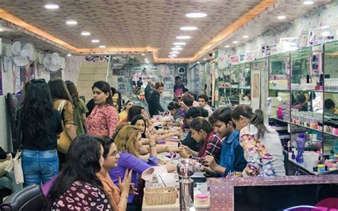 Zoe Nails | WhatsHot Delhi Ncr