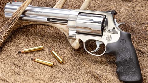 New: Smith & Wesson Model 350 Revolver | An NRA Shooting Sports Journal