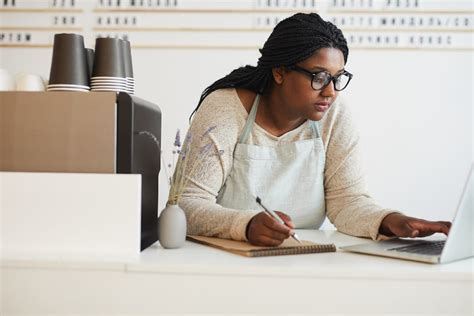 What is Equity Crowdfunding? Everything to Know in 2025