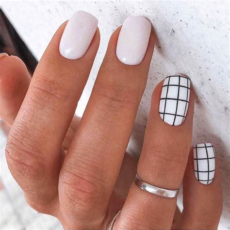 short simple nails