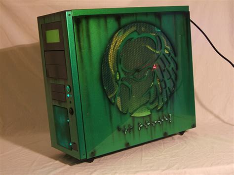 Alienware Predator Case 的图像结果