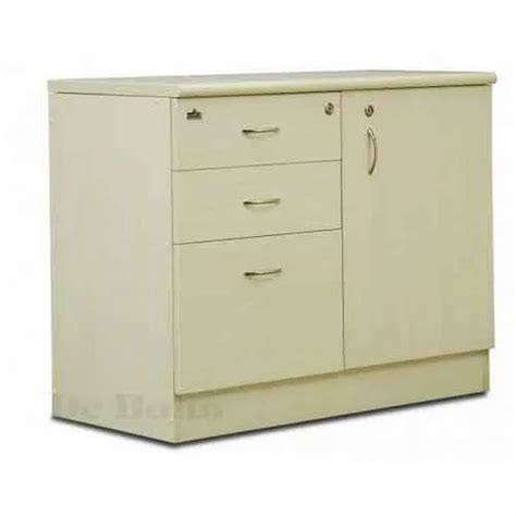 - SD5 Upright Display Cabinet