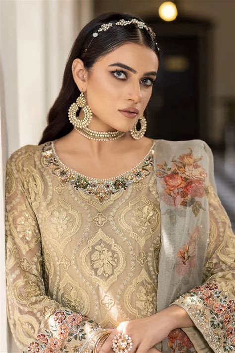 Chiku_Wedding_Outfit_Pakistani_Palazzo_Salwar_Kameez_With_Digital ...