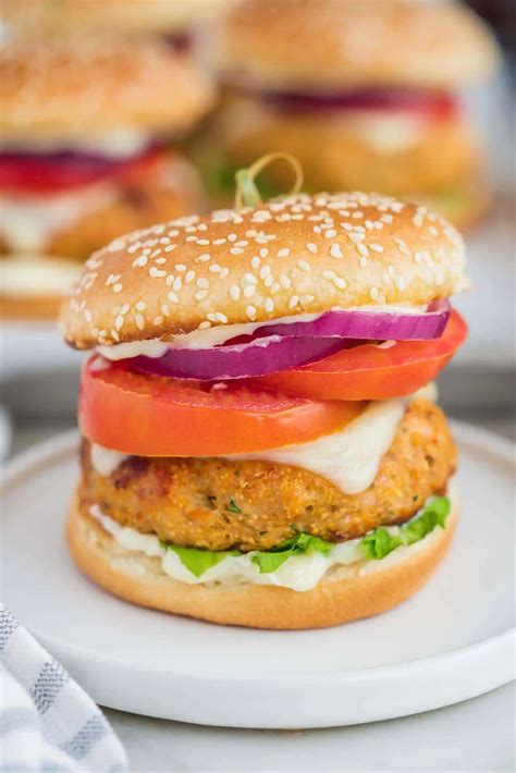 25 Chicken Burger Recipes for Dinner Tonight – Snappy Eating