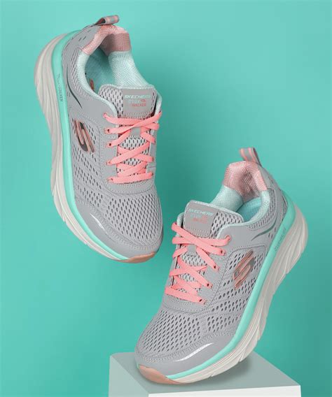 Skechers D'LUX WALKER-INFINITE MOTION Casuals For Women - Buy Skechers ...