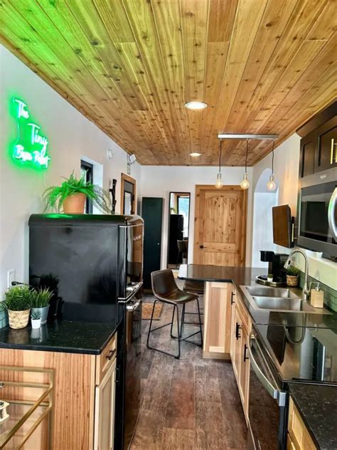 Build a Container Home 的图像结果