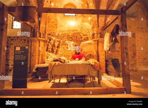 Tithe Barn 的图像结果