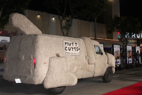 LOS ANGELES, NOV 3 - Mutt Cutts Van at the Dumb and Dumber To Premiere ...