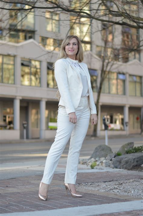An Affordable Cream Pant Suit for Spring