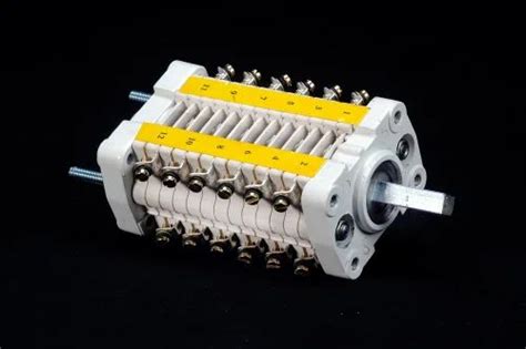 Auxiliary Switch - Auxilliary Switch(Screw Type In One Track Type ...