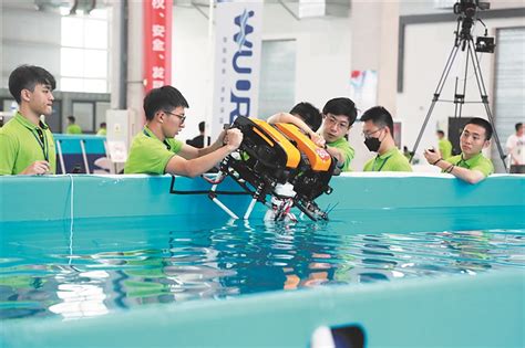 哈工程承办 世界大学生水下机器人争霸