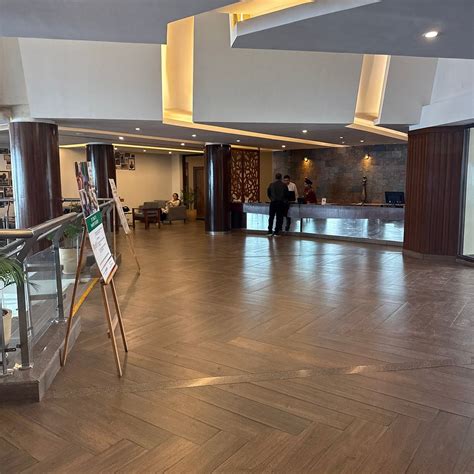 STERLING MUSSOORIE - Hotel Reviews, Photos, Rate Comparison - Tripadvisor