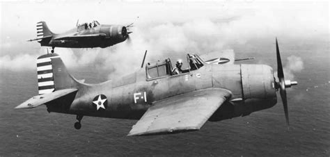 心中的经典像真机（十）——格鲁曼F4F“野猫”战斗机_美国海军