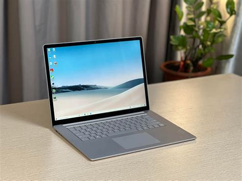 Meet the Surface Laptop (13”, 13.8”, 15”) – AI touchscreen laptop | Microsoft Surface