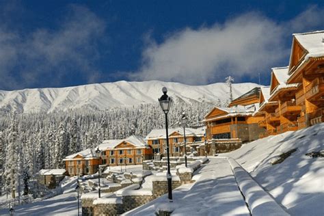 16 Best Hotels In Kashmir For An Amazing Stay In 2026