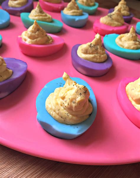 Pastel-Colored Deviled Eggs | I Dream in Chic
