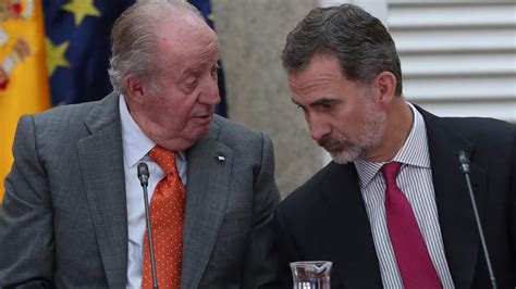 La novia de Pablo Urdangarin, una tarta con espada y destacadas ...
