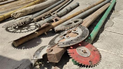 डिस्क ब्रेक, चेन व्हील से बना डाले खतरनाक हथियार... 'गैंगवॉर' में कॉलेज ...