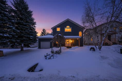 132 Pioneer Lane, The Blue Mountains, ON L9Y 0M7 | Wylieford.com