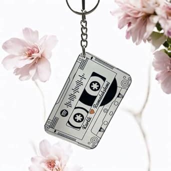 Tresneria Personalized Retro Cassette Design Keychain with Spotify Code ...