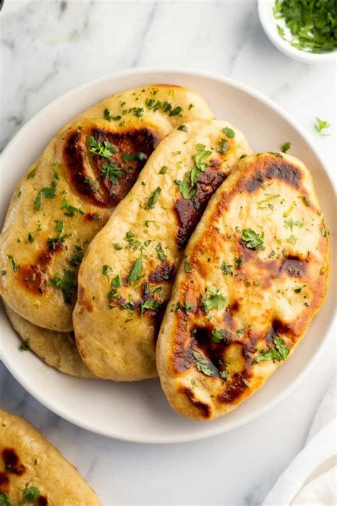 Easy Garlic Naan Bread - Recipe Concepts