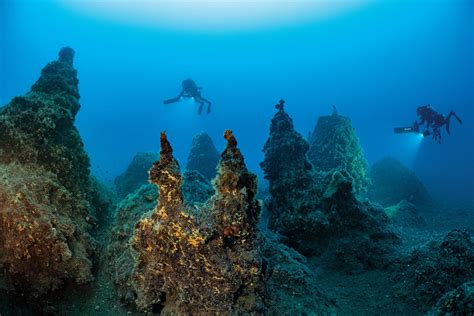 Undersea volcano | National Geographic