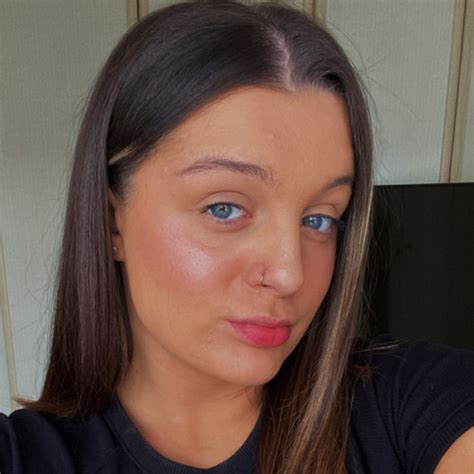 Louise - Biology teacher - ₹2565/h