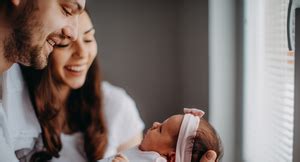 Birth announcement ideas: How to announce your baby's birth | BabyCenter